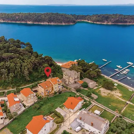 1 Bedroom Lovely In Palit Apartmán *