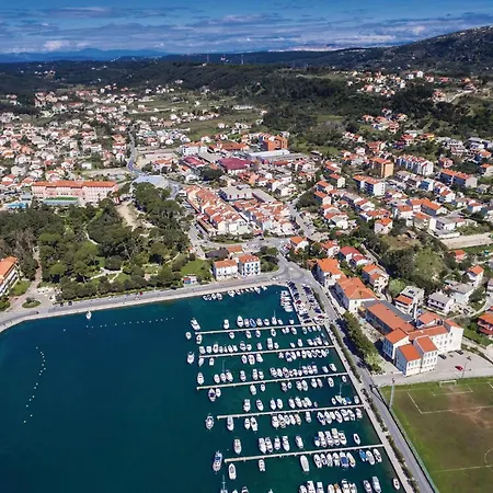 1 Bedroom Lovely In Palit