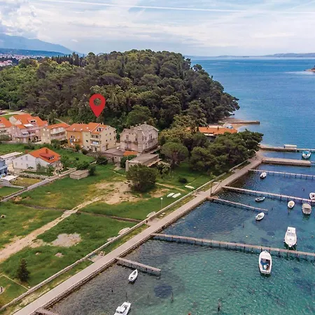 Apartmán 1 Bedroom Lovely In Palit New Translation