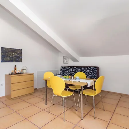 Apartmán 1 Bedroom Lovely In Palit *