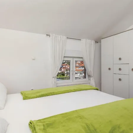 1 Bedroom Lovely In Palit