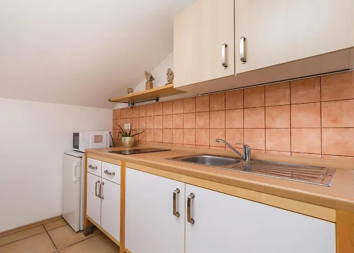 Appartement 1 Bedroom Lovely In