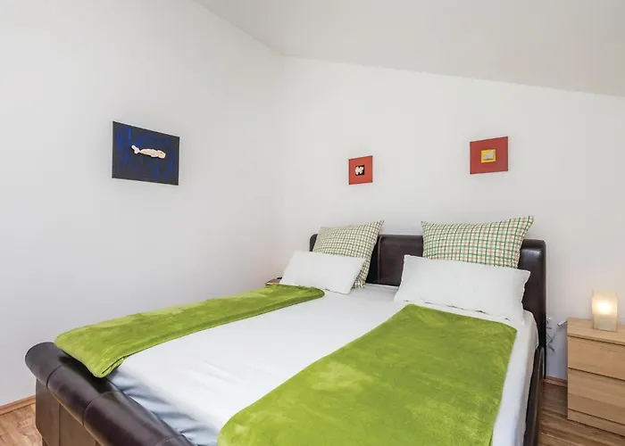 1 Bedroom Lovely In