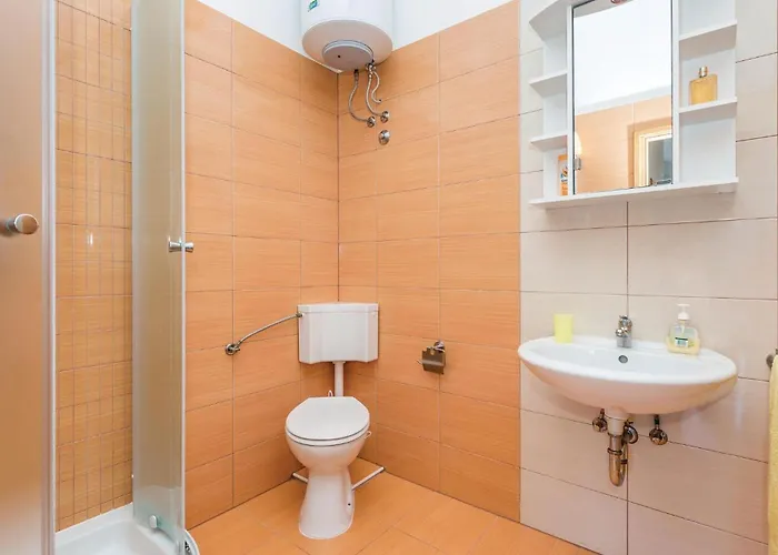 1 Bedroom Lovely In Palit